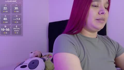 Snapshot of danna_luu chatting on 05-19-26, 03:24 Danna online show from 05-19-26, 03:24