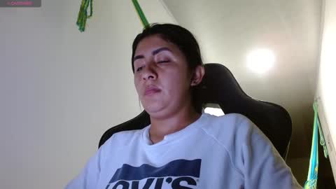 Danna online show from 10-25-25, 10:59