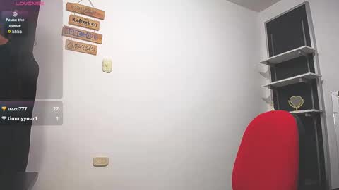 Snapshot of danna_tyson chatting on 03-10-25, 11:16 Danna Tyson online show from 03-10-25, 11:16