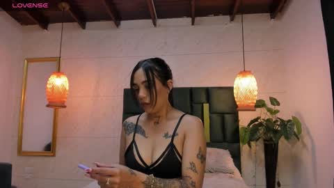 Snapshot of dannaa_williams chatting on 10-06-25, 12:02 Danna online show from 10-06-25, 12:02