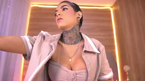Danna Berlin  online show from 05-30-26, 07:11