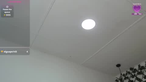 dannaberlin_0 online show from 03-05-25, 03:40