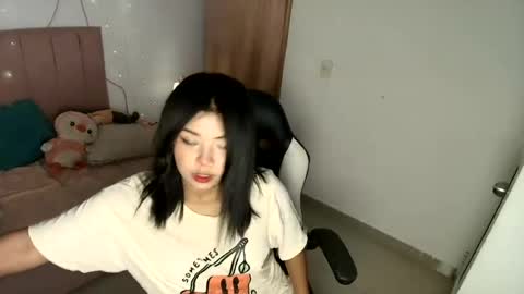 Snapshot of dannagabriella chatting on 06-14-26, 11:01 dannagabriella online show from 06-14-26, 11:01