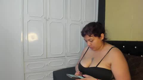 Danna Garza online show from 02-16-25, 04:31