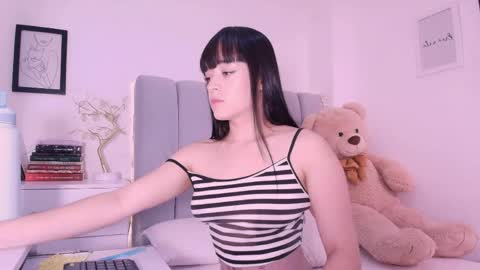 Insta DannaBlueX  online show from 05-19-26, 04:57