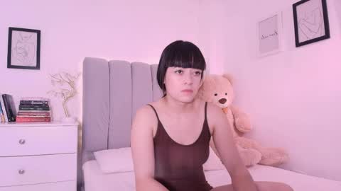 Insta DannaBlueX  online show from 05-20-26, 03:51
