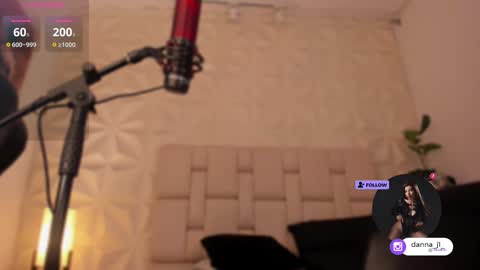 Danna online show from 02-21-25, 11:10