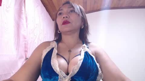 dannamomcerratt online show from 04-16-26, 01:39