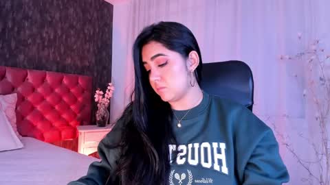 Danna online show from 01-22-25, 02:14