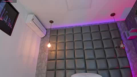 Danna online show from 04-05-26, 01:08