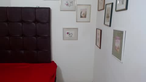 Danna online show from 02-28-25, 03:04