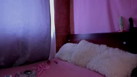 Snapshot of danni_z chatting on 12-23-24, 12:41 Danni online show from 12-23-24, 12:41