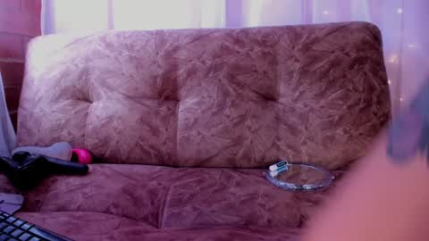 Snapshot of danni_z chatting on 09-16-25, 06:31 Danni online show from 09-16-25, 06:31