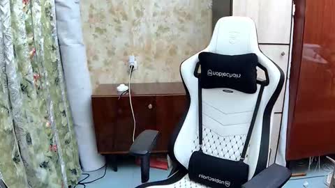 HilmarZ online show from 09-18-25, 04:31