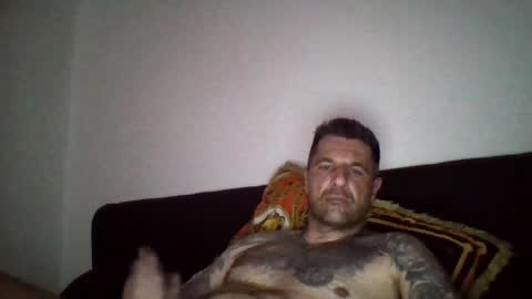 Snapshot of danny149664 chatting on 06-20-26, 06:22 danny149664 online show from 06-20-26, 06:22