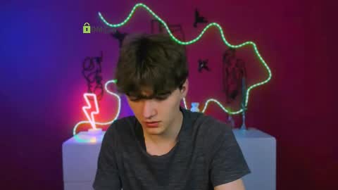 danny_dark1 online show from 04-22-26, 07:04