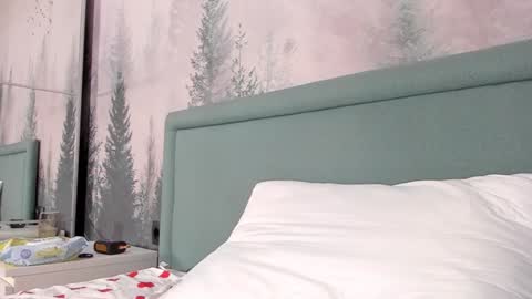 Snapshot of danny_love01 chatting on 12-14-24, 03:04 danny online show from 12-14-24, 03:04