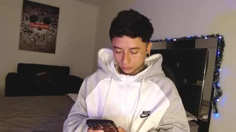 Snapshot of danny_stark chatting on 12-28-24, 12:04 Danny online show from 12-28-24, 12:04