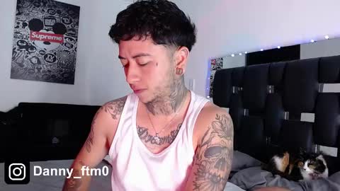 Snapshot of danny_stark chatting on 03-08-25, 01:17 Danny online show from 03-08-25, 01:17