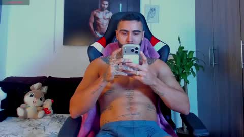 Danny Willson online show from 04-19-26, 12:37