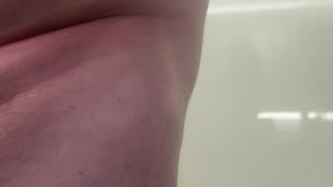 Snapshot of dannycarolina chatting on 12-16-25, 01:54 Danny Carolina online show from 12-16-25, 01:54