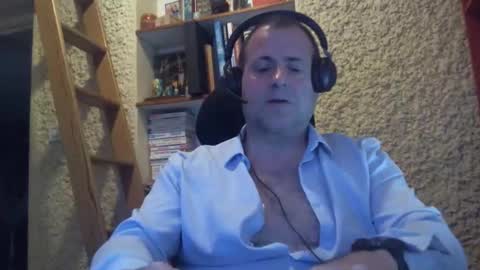 Snapshot of danparis91 chatting on 02-27-26, 12:32 danparis91 online show from 02-27-26, 12:32