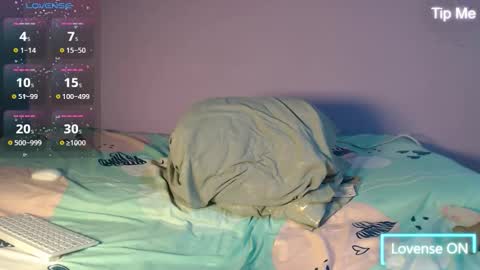 Snapshot of dante_bear chatting on 11-22-25, 02:43 dante_bear online show from 11-22-25, 02:43