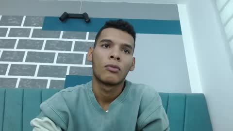 dante_black_1 online show from 05-07-26, 11:48