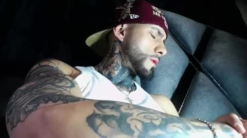 dante_d_angelo_ online show from 05-13-26, 06:44