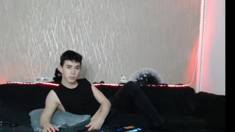 Snapshot of dante_twink__ chatting on 01-13-26, 01:44 Dante online show from 01-13-26, 01:44