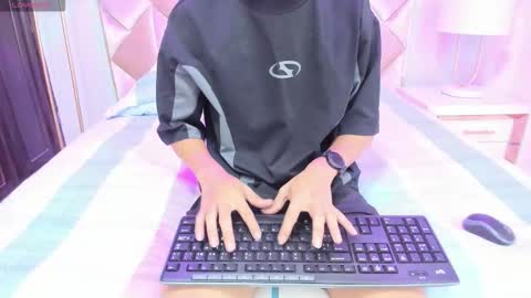 Snapshot of dante_x06 chatting on 01-08-26, 12:18 dante_x06 online show from 01-08-26, 12:18