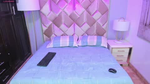 Snapshot of dante_x06 chatting on 01-10-26, 12:07 dante_x06 online show from 01-10-26, 12:07