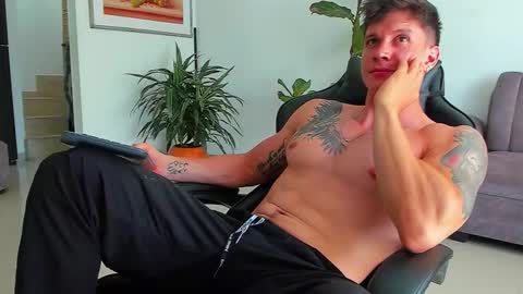 Snapshot of dantecummingss chatting on 01-14-26, 06:02 Dante online show from 01-14-26, 06:02