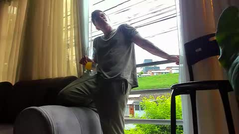 Snapshot of dantecummingss chatting on 01-16-26, 06:45 Dante online show from 01-16-26, 06:45