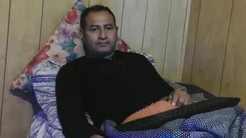 dantehot82 online show from 12-25-24, 02:02