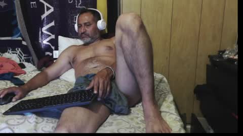 Snapshot of dantehot82 chatting on 06-10-26, 11:24 dantehot82 online show from 06-10-26, 11:24