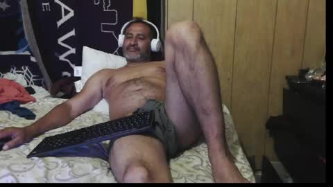 Snapshot of dantehot82 chatting on 06-11-26, 12:32 dantehot82 online show from 06-11-26, 12:32