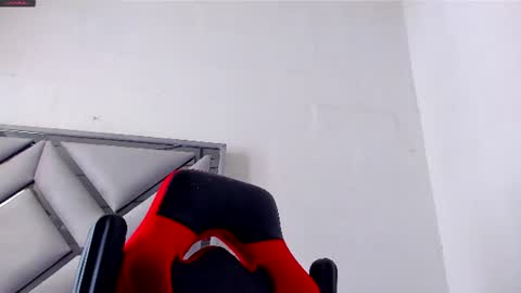 Snapshot of danterouxx chatting on 07-13-26, 05:05 Dante online show from 07-13-26, 05:05