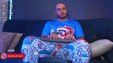 Snapshot of dantesatrianii chatting on 12-22-25, 04:20 Dante online show from 12-22-25, 04:20