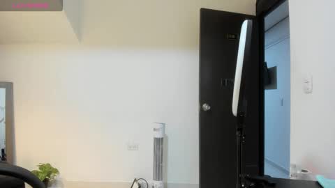 Snapshot of dantesuarez28 chatting on 01-14-26, 07:58 Dante Suarez online show from 01-14-26, 07:58