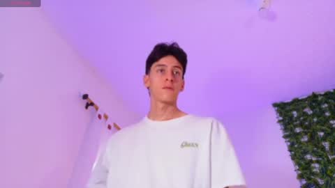 dantevoss_ online show from 06-09-26, 12:06