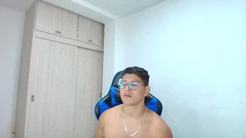 Snapshot of dantraxx chatting on 02-20-25, 07:08 Dantraxx online show from 02-20-25, 07:08