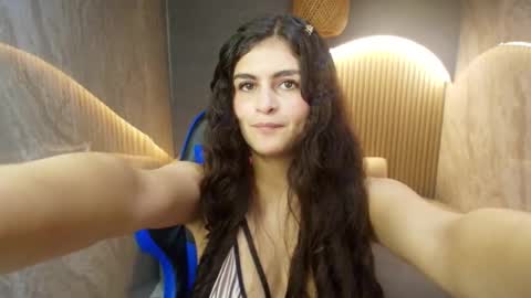 Dany online show from 09-19-25, 01:34