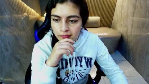 Dany online show from 11-14-25, 01:32