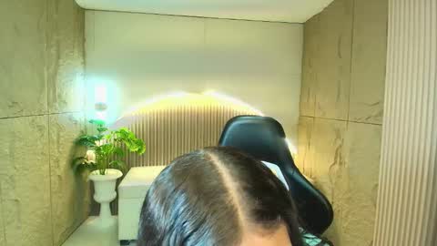 Dany online show from 02-13-26, 01:07