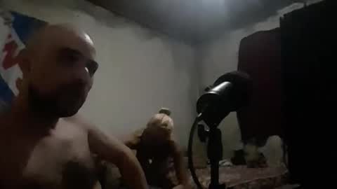 Snapshot of danycami1999960219 chatting on 02-18-26, 06:42 Cami y Dany online show from 02-18-26, 06:42