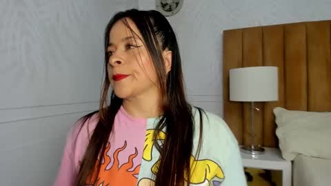 Daphne online show from 03-02-25, 02:19