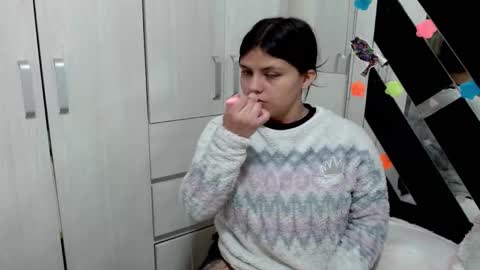 daphne877046 online show from 11-10-25, 12:09