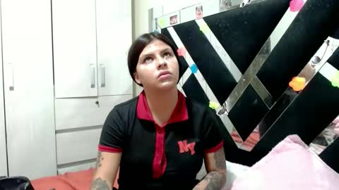 daphne877046 online show from 06-06-26, 02:49