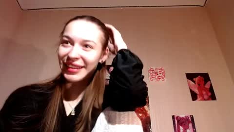 Daphne Darkthorn online show from 04-13-26, 08:03